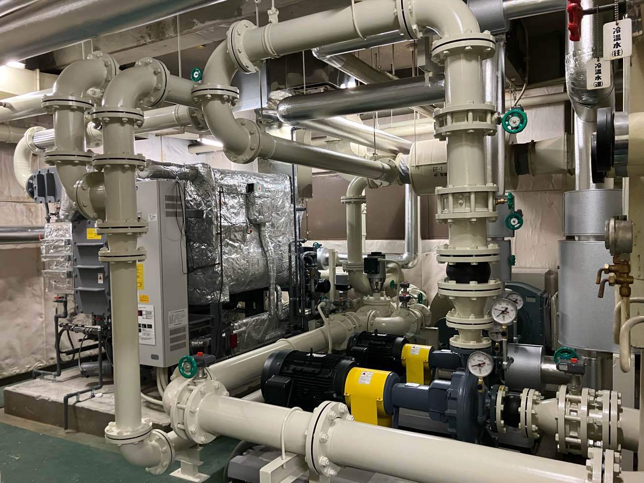 吸収式冷温水機