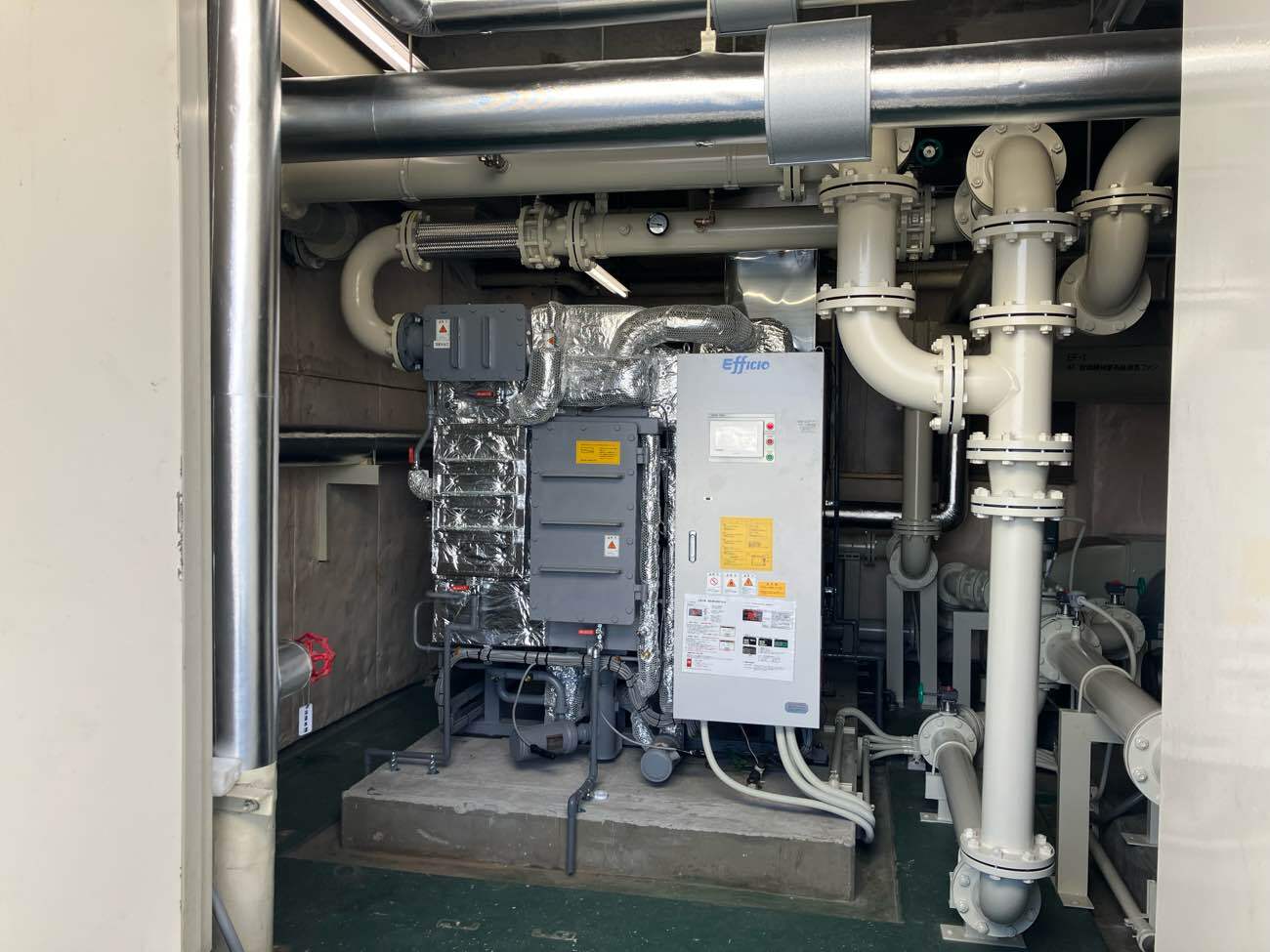 吸収式冷温水機とは