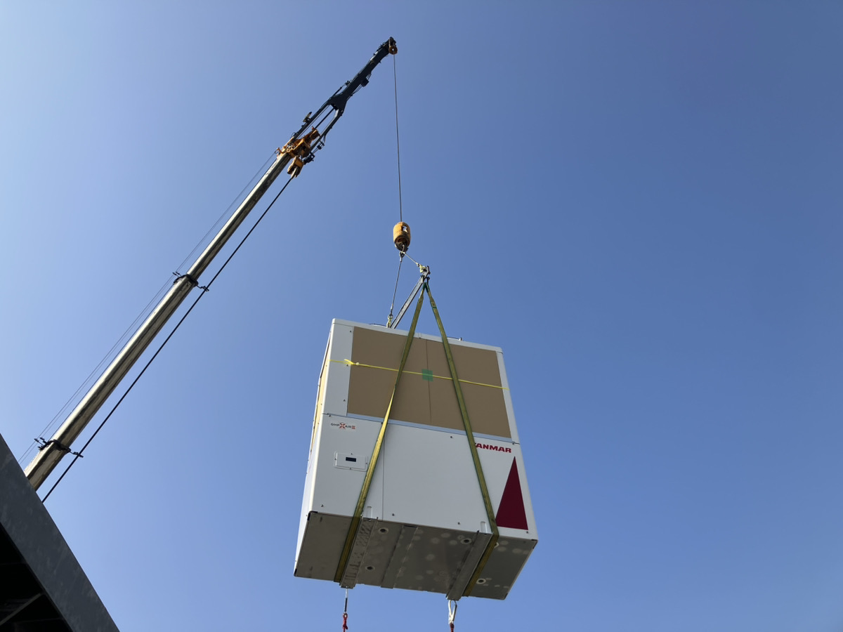 搬入中(室外機)