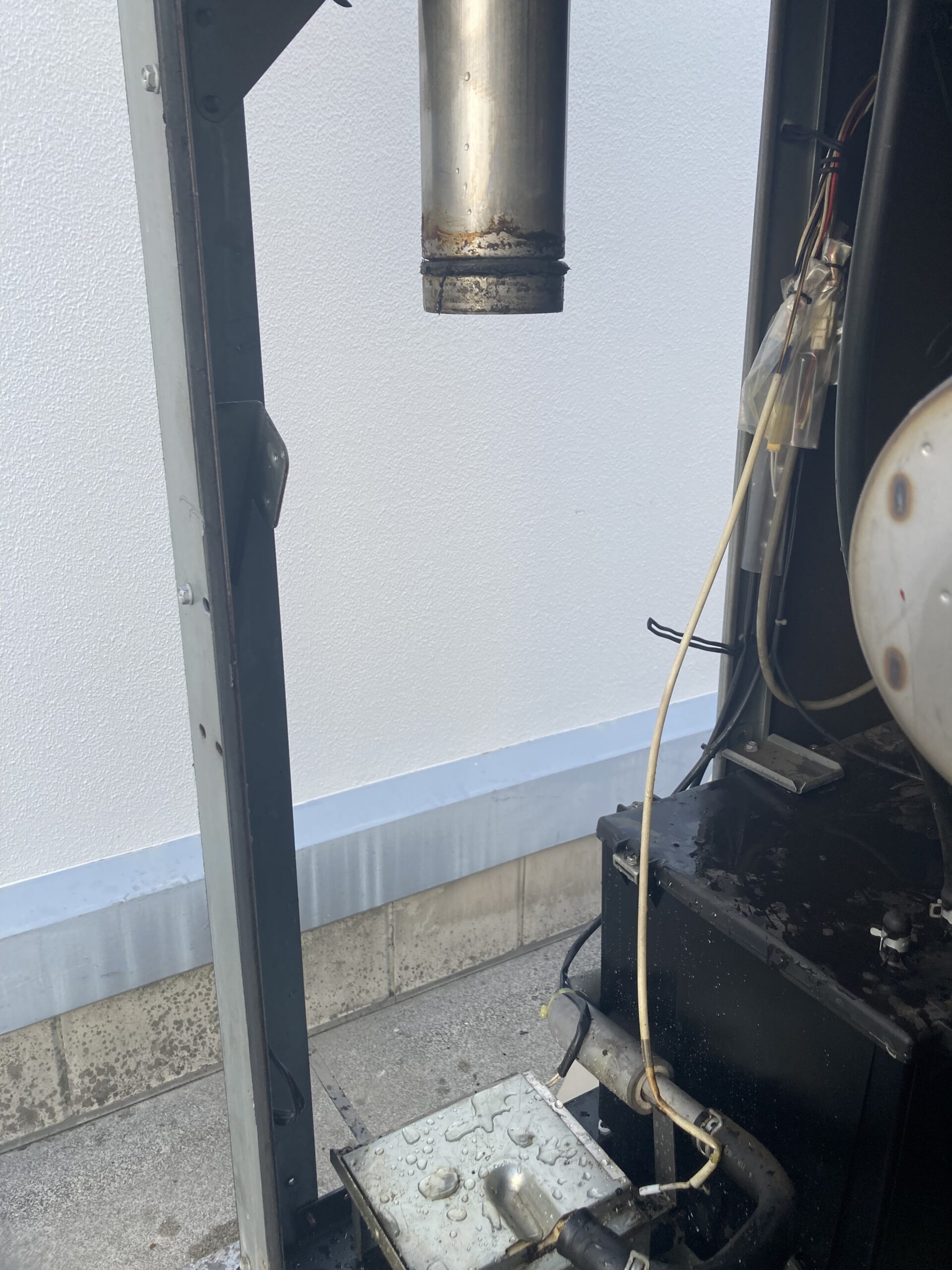 排気マフラー取り外し後